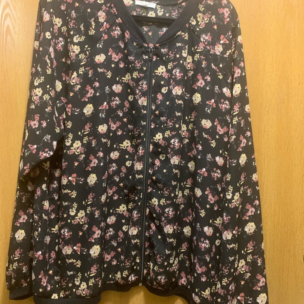 Women’s floral blouse jacket Maurice’s